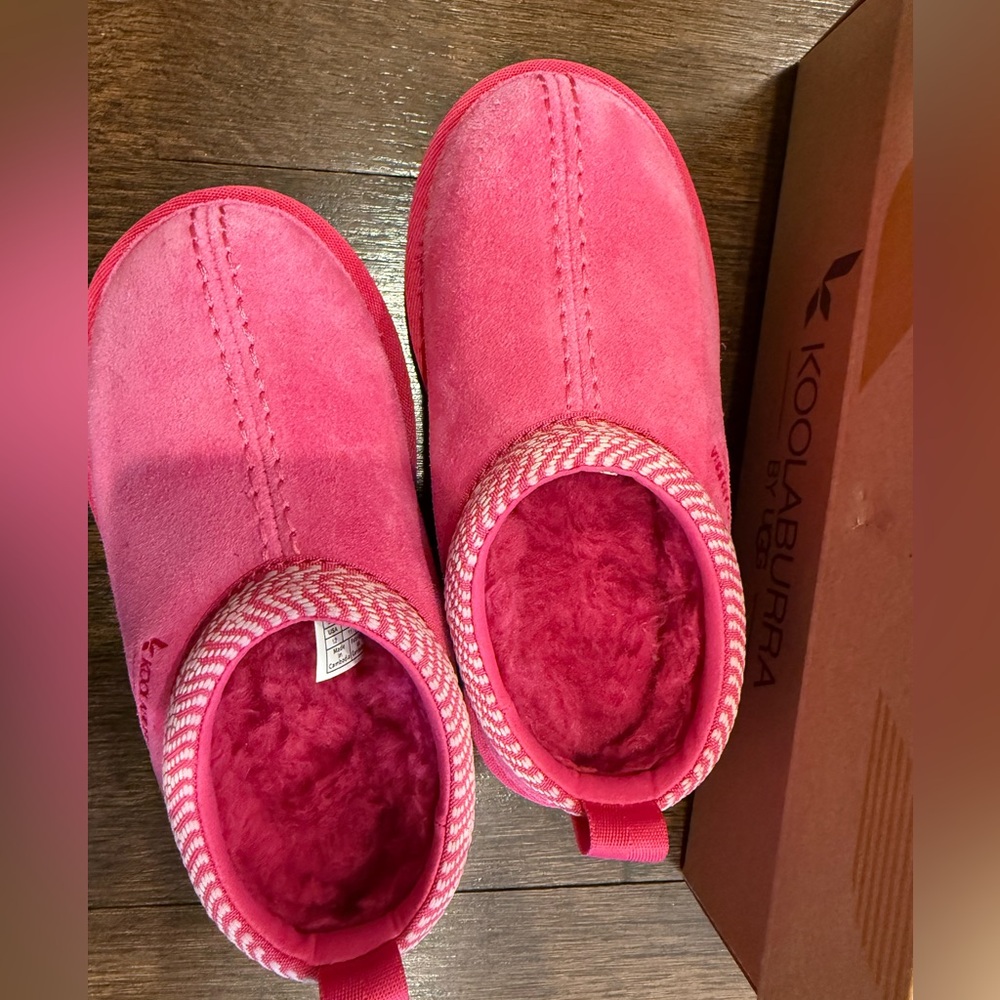 Koolaburra by UGG Kid’s Pink Slip Ons Size 12 Brand New